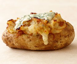 картошка под сырной шапкой