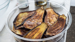 Как быстро и вкусно приготовить баклажаны в духовке - рецепты